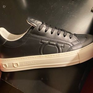 Salvatore Ferragamo - Men’s BORG sneaker - NEW!